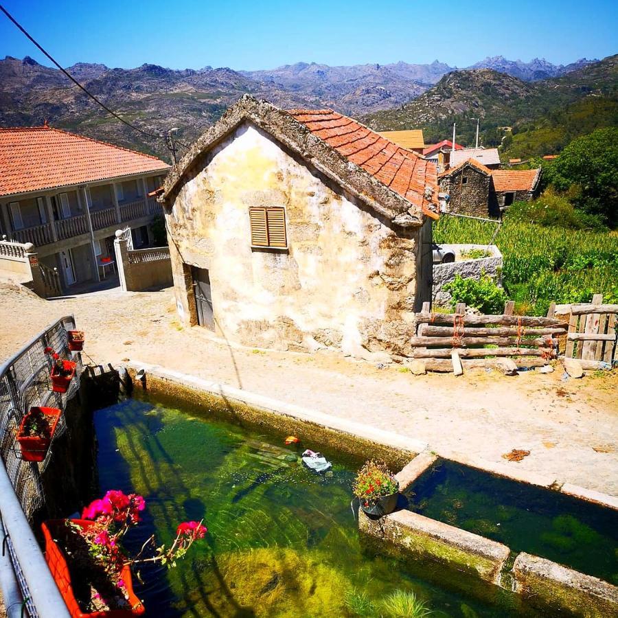 Casa Do Faqueiro De Casas Brioso Villa Outeiro  ภายนอก รูปภาพ